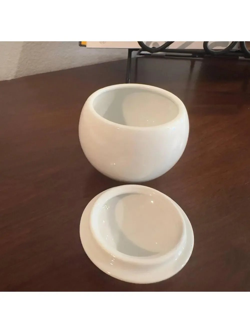 Studio Nova Tivoli White Y0104 Round Sugar Bowl with Lid 3.5